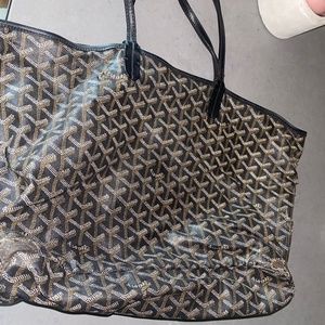Brown Goyard tote (old)
